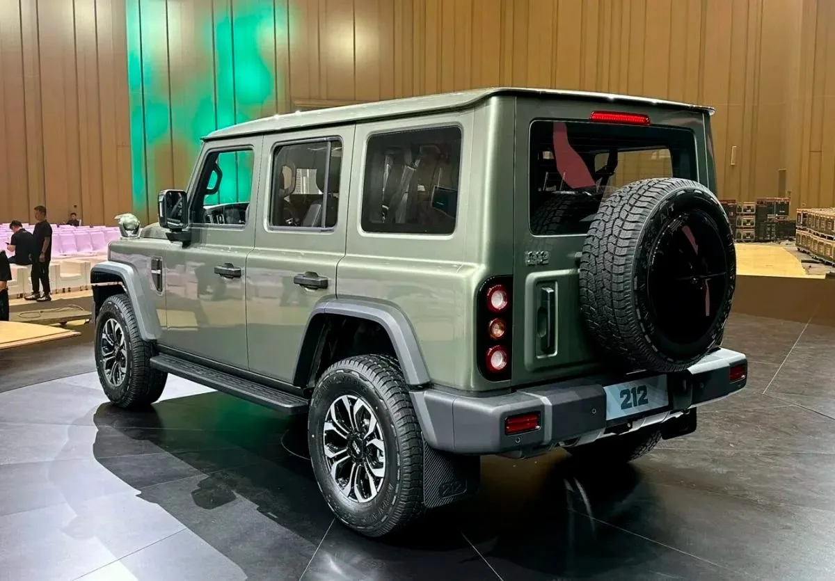 BAW BJ 212