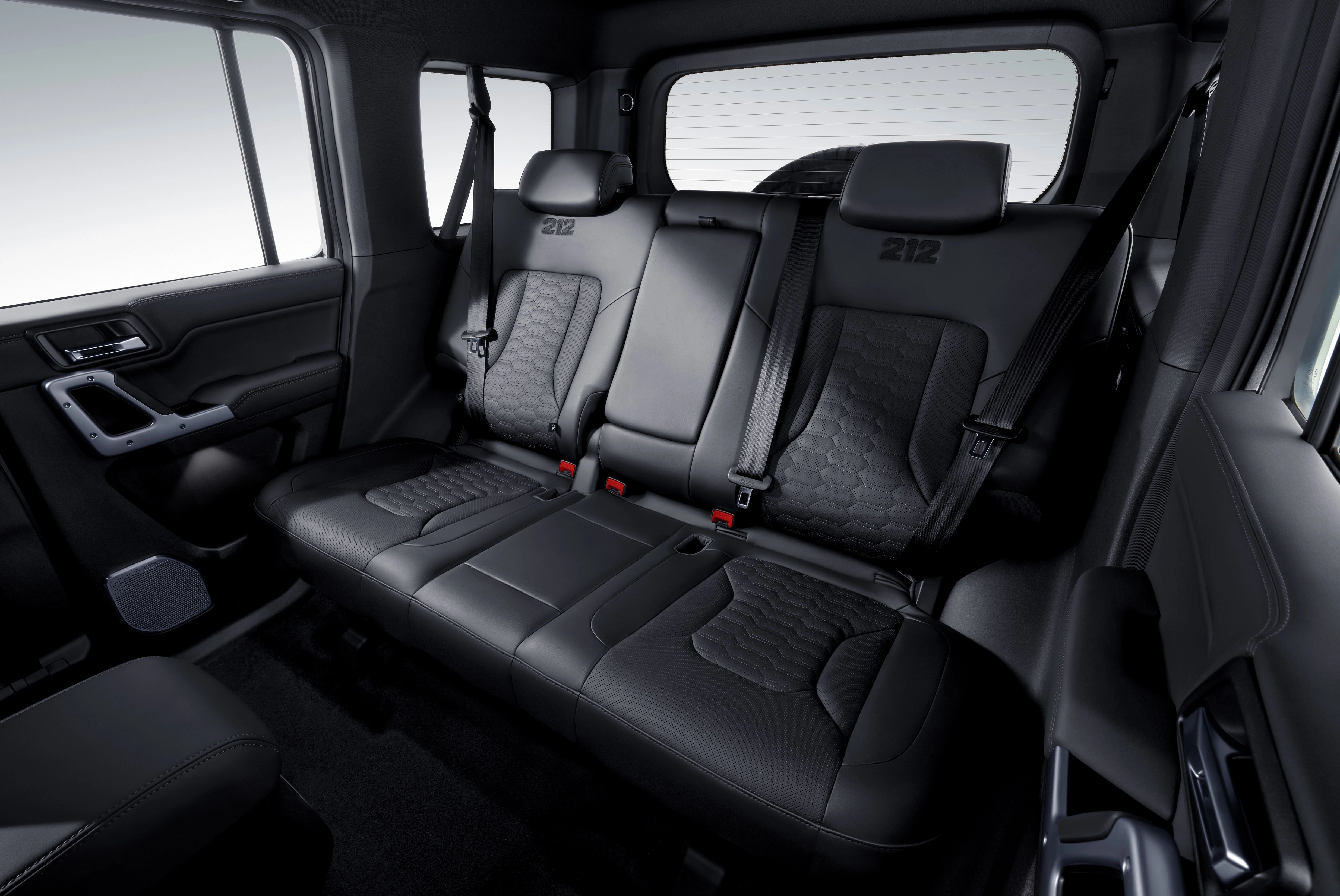 BAW BJ 212 — Interior