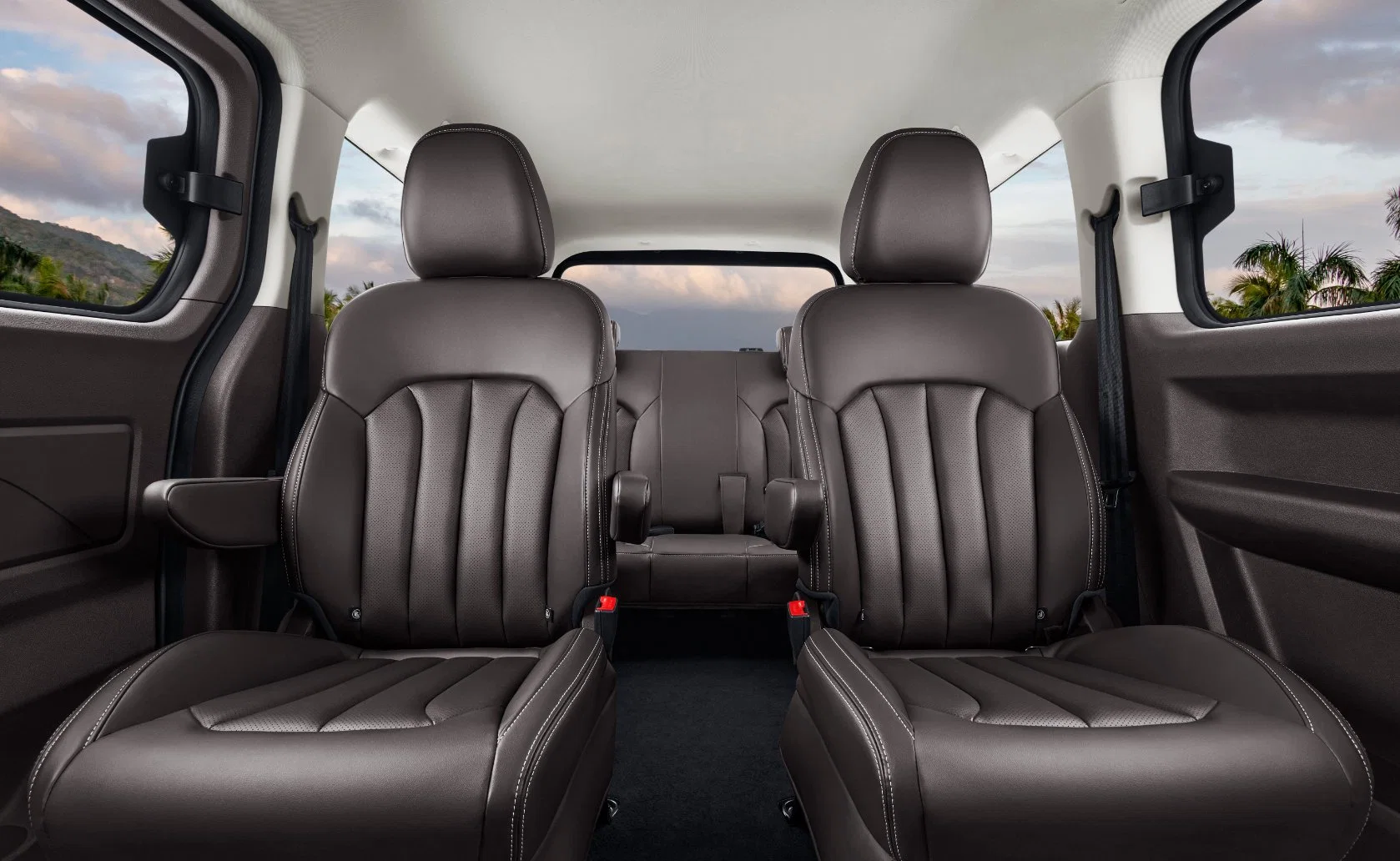 BAW Vans MPV 9 Puestos — Interior