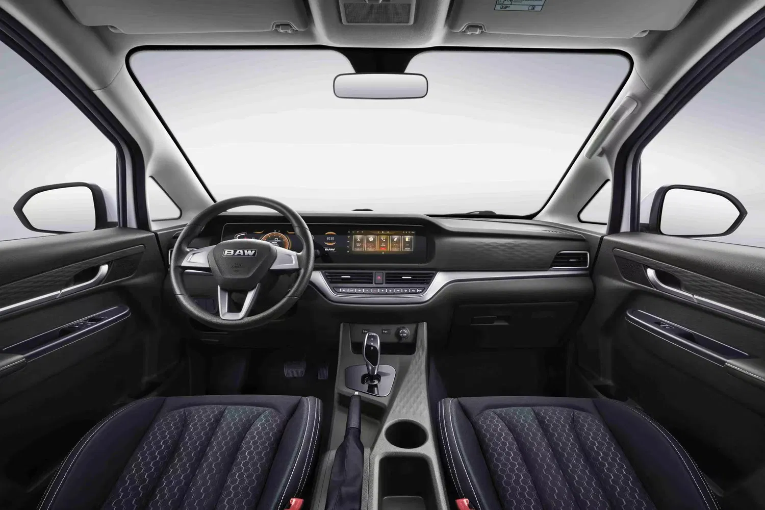 BAW Vans MPV Carga — Interior