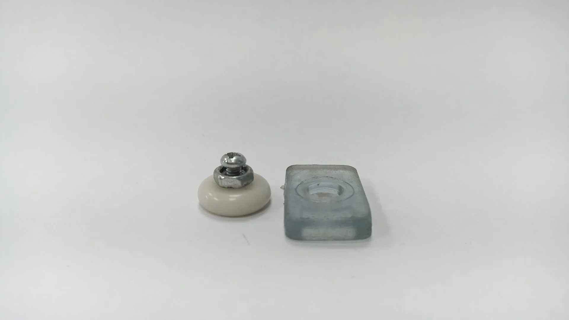 product-thumb