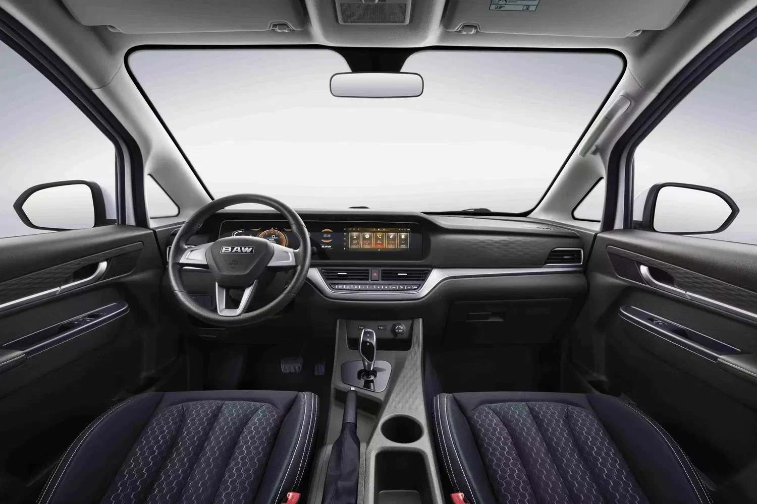 BAW Vans MPV Carga — Interior